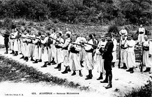 Algerie - Scenes militaires